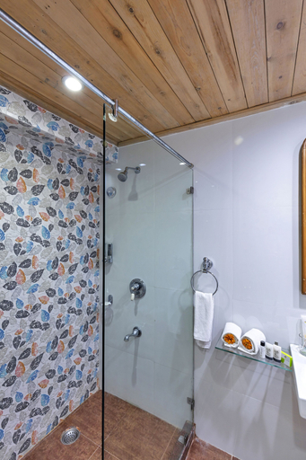 Bathroom 4, Club Mahindra Mashobra, Shimla