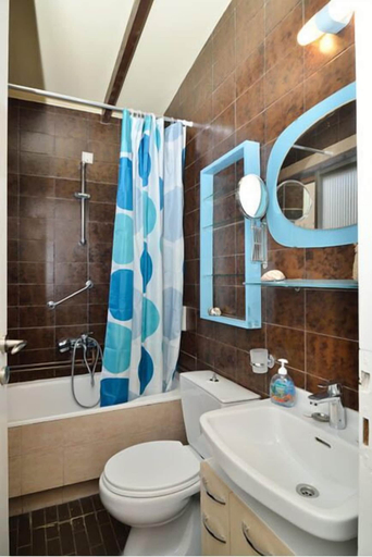Bathroom 4, Anna's Sea House, Crete