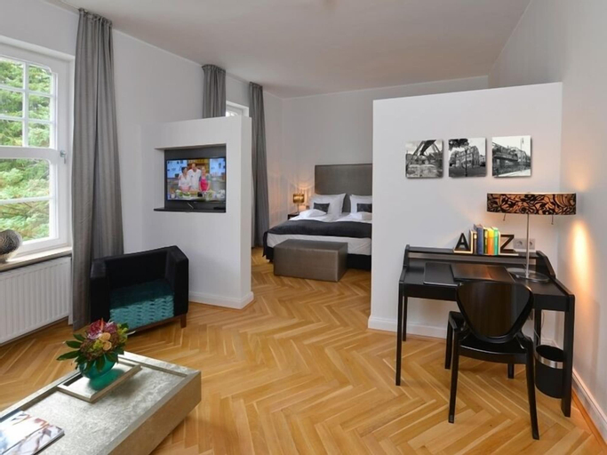 Bedroom 10