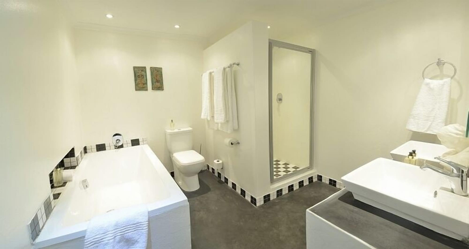 Bathroom 5, Duke and Duchess Boutique Hotel, City of Tshwane
