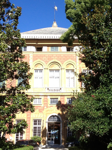 Exterior & Views 18