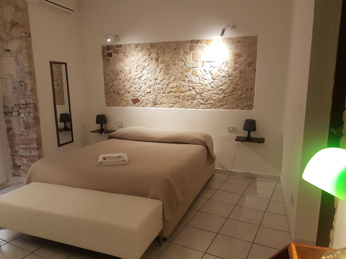 Bedroom 4, Beni Benius, Cagliari