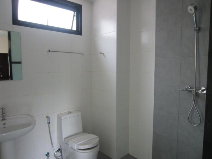Bathroom 4, The Wave Patong Boutique Hotel, Pulau Phuket