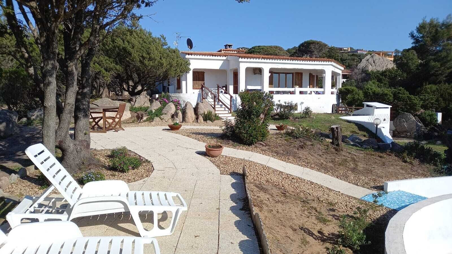 Exterior & Views 2, B&B Rena Majore con piscina privata!, Olbia-Tempio
