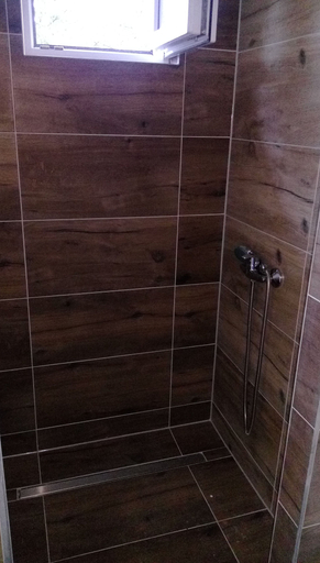 Bathroom 3, Pokoje Gościnne Gazda, Kłodzko