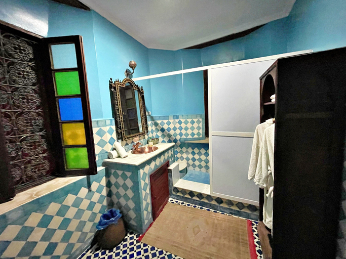 Bathroom 5, Riad Dar Guennoun, Fès