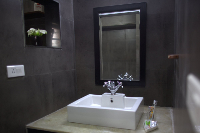 Bathroom 3, Hotel Villa Highnest - Sriperumbudur, Kancheepuram