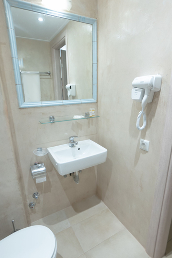 Bathroom 4, Palatino Hotel, Ionian Islands