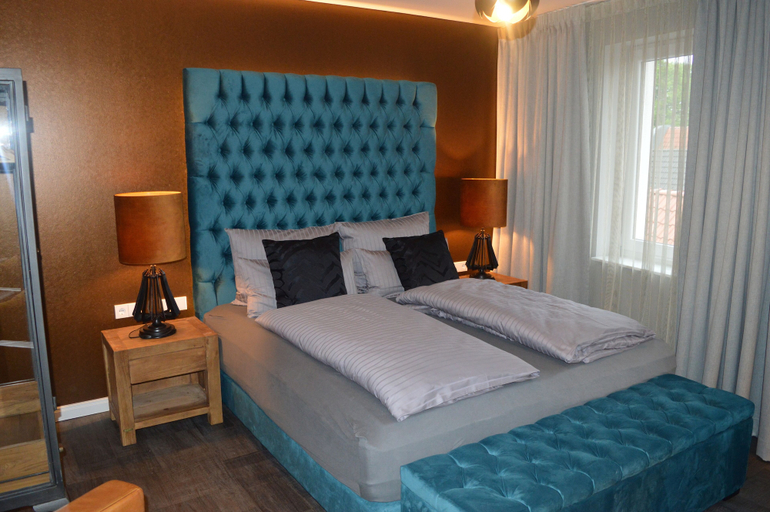 Bedroom 3, Hotel Belvedere, Rostock