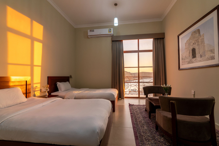 Bedroom 3, Al Ayjah Plaza Hotel, Sur
