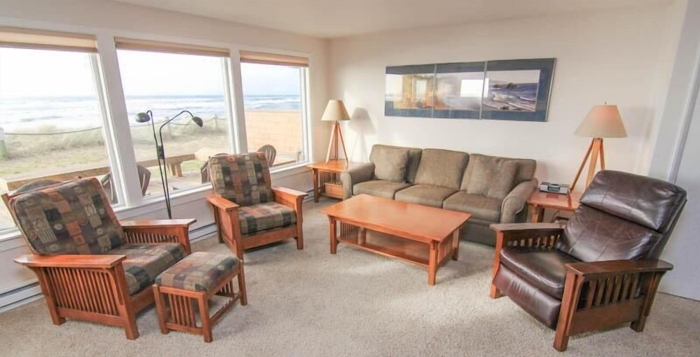 Others 5, Breakers Beach House #7, Tillamook