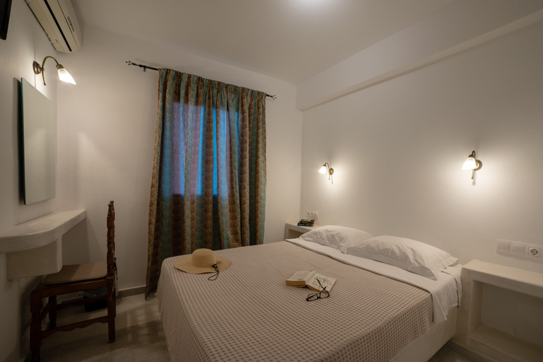 Bedroom 2, Aphrodite Hotel & Apartments, South Aegean