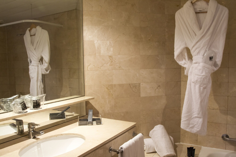 Bathroom 5, Hotel Viladomat, Barcelona