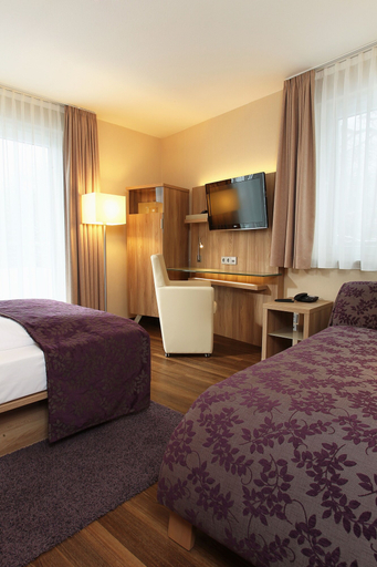 Bedroom 3, Hotel Simonshof Wolfsburg, Wolfsburg