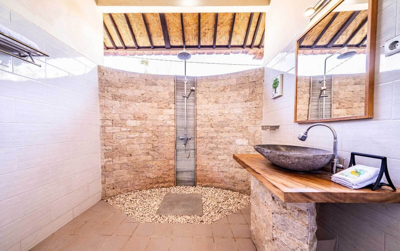 Bathroom 5, Ocean Sun Dive Resort, Karangasem