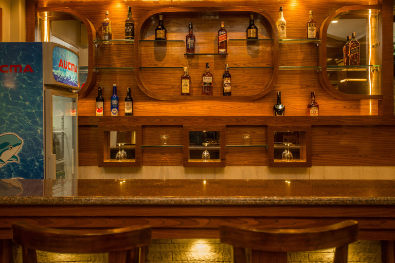 Food & Drinks 5, Hotel White Pearl, Gandaki