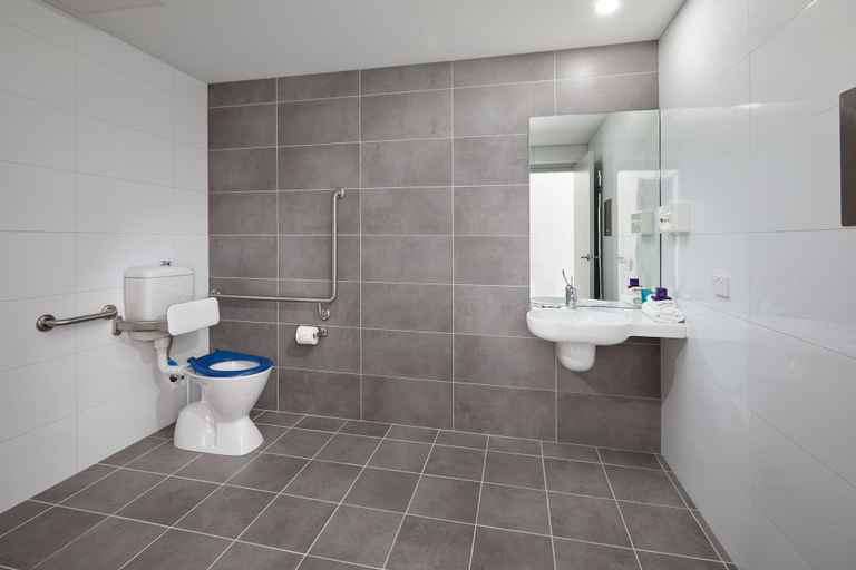 Bathroom 3, East Maitland Executive Apartments, Maitland