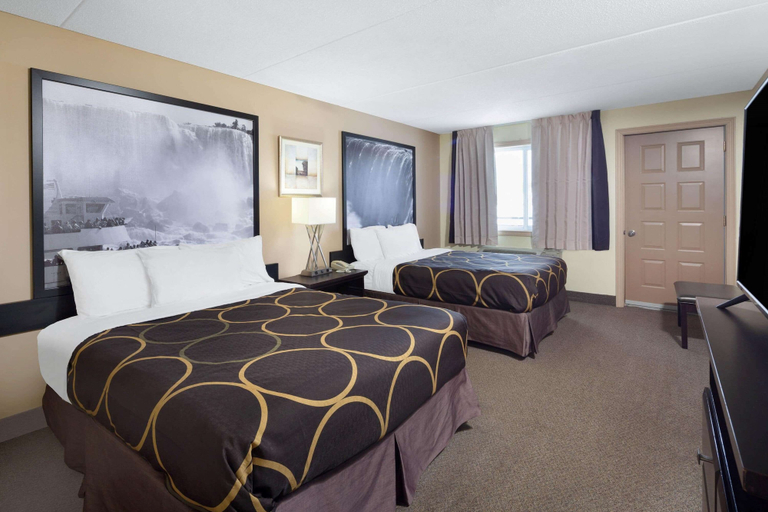 Bedroom 3, Super 8 by Wyndham Niagara Falls by the Falls, Niagara