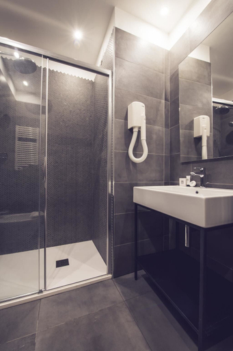 Bathroom 3, Panisperna Suite 2 Bedrooms With Terrace, Roma