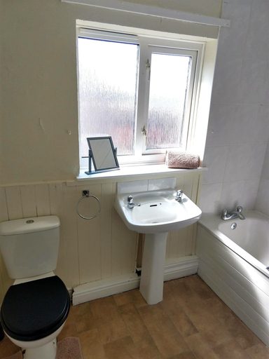 Bathroom, Rowe Gardens, Cumbria