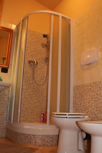 Bathroom 5, B&B Esperanca, Cosenza