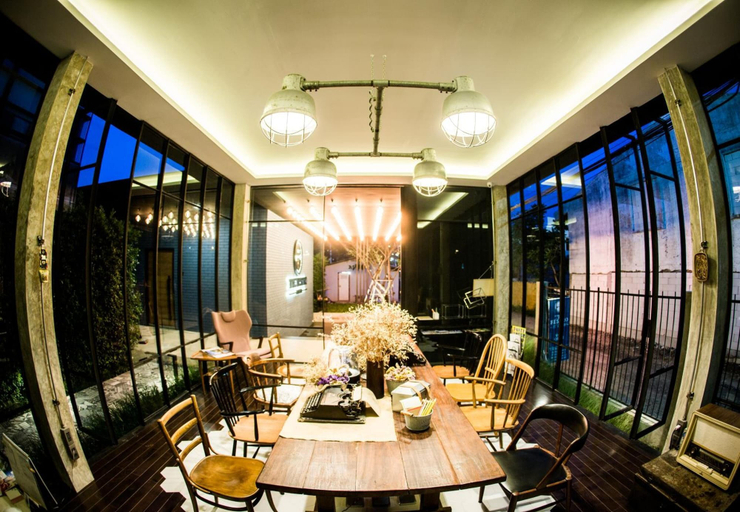 Food & Drinks 5, The Restro, Hua Hin