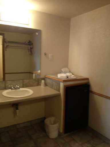 Bathroom 4, High Chaparral Inn, Otero