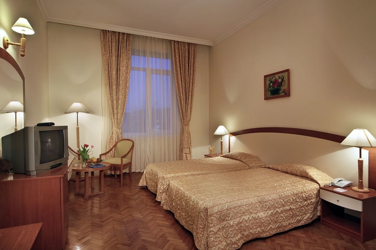 Bedroom 3, Ramada by Wyndham Plovdiv Trimontium, Plovdiv