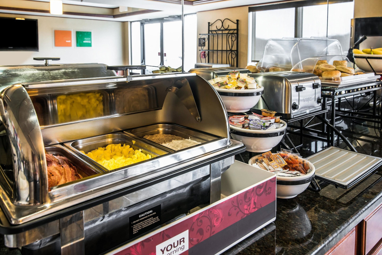 Food & Drinks 5, Quality Inn & Suites, Bradford