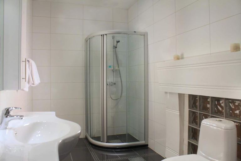 Bathroom 4, Maritim Hotel, Nøtterøy