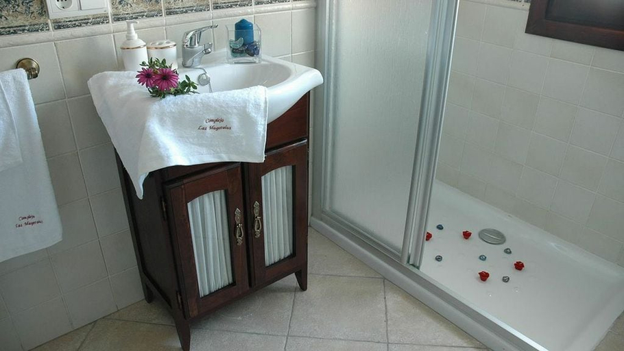 Bathroom 3, Las Mayoralas, Málaga