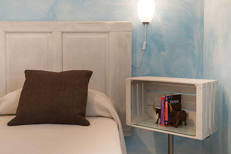Bedroom 2, B&B Agrialpi, Torino
