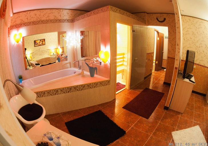 Bathroom 3, Simfoniya, Sankt-Peterburg gorsovet