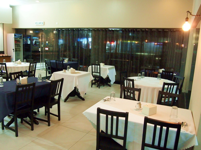 Food & Drinks 5, Swiss Hotel Apartment, Kuala Belait