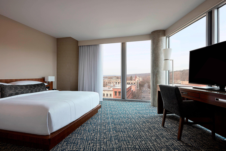 Bedroom 3, Ithaca Marriott Downtown on the Commons, Tompkins