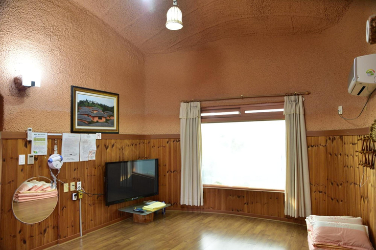 Bedroom 3, Golmangtae, Boseong