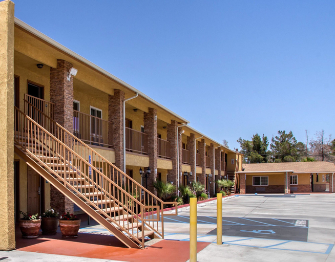 Exterior & Views 2, Rodeway Inn Adelanto US 395, San Bernardino