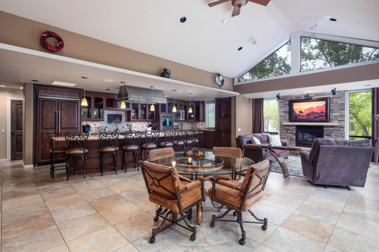 Food & Drinks 5, The Inn Above Oak Creek, Coconino