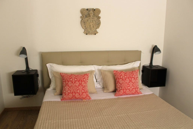 Bedroom 2, I Santi Coronati Bed & Breakfast, Syracuse