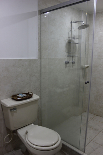 Bathroom, Urban Estadio, Santiago de Cali