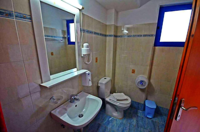 Bathroom 5, Nitsas Hotel Apartments, South Aegean