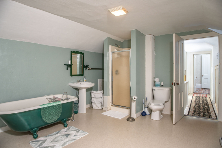 Bathroom 4, The Jeremiah Mason House B & B, York