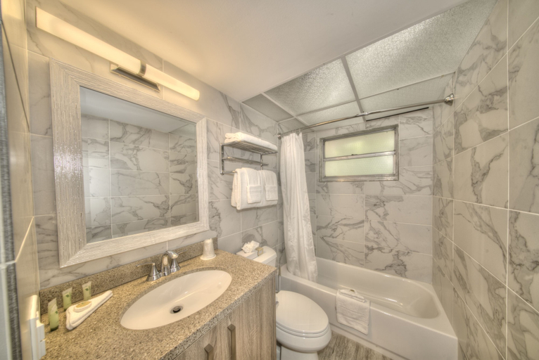 Bathroom 4, Riverside by the Beach Apartments, Broward