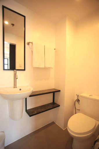 Bathroom 5, Gomez House, Makati City