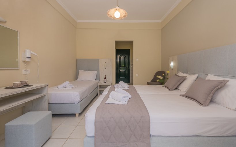 Bedroom 3, Capriccio Studios, Ionian Islands