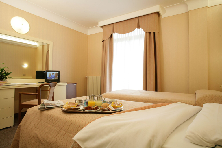 Bedroom 2, Hotel Commodore Terme, Padua