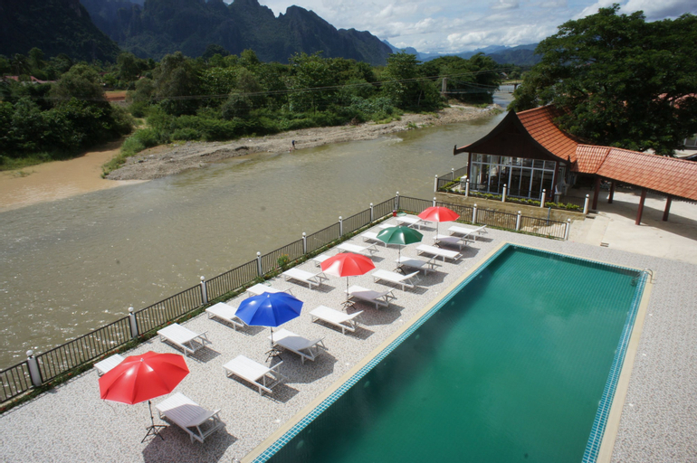 The Grand Riverside Hotel, Vangvieng