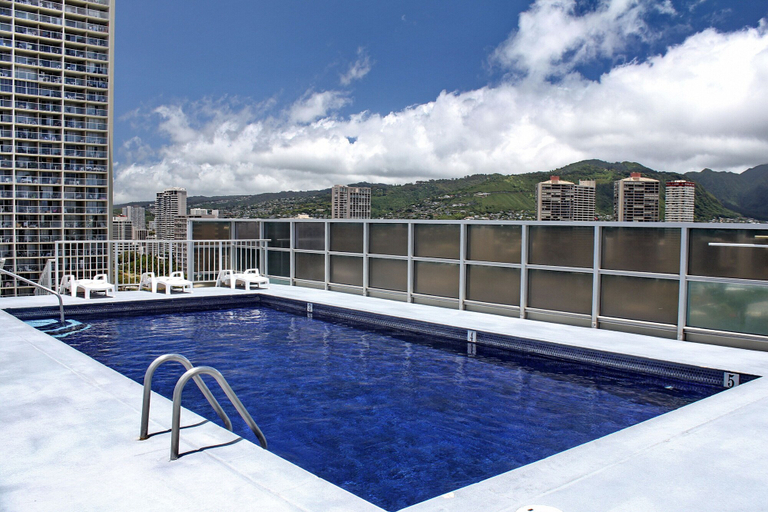 Sport & Beauty, Waikiki Beach Condominiums, Honolulu