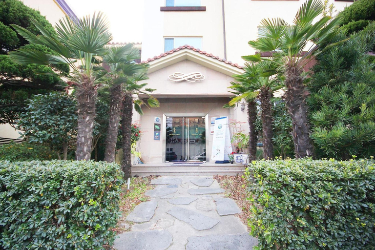 Exterior & Views 2, Charmant Hotel, Muan