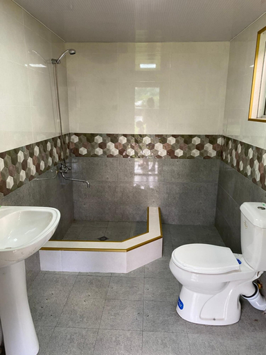 Bathroom 4, Matua guest house, Tsalenjikha